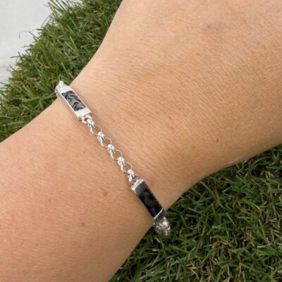Aviiso sieraden met paardenhaar Sterling zilveren armband met twee verbindingsbedels sfeerbeeld